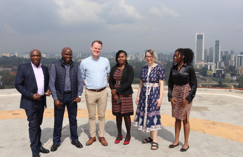 A group photo of the Delegation and the IDS staff. 